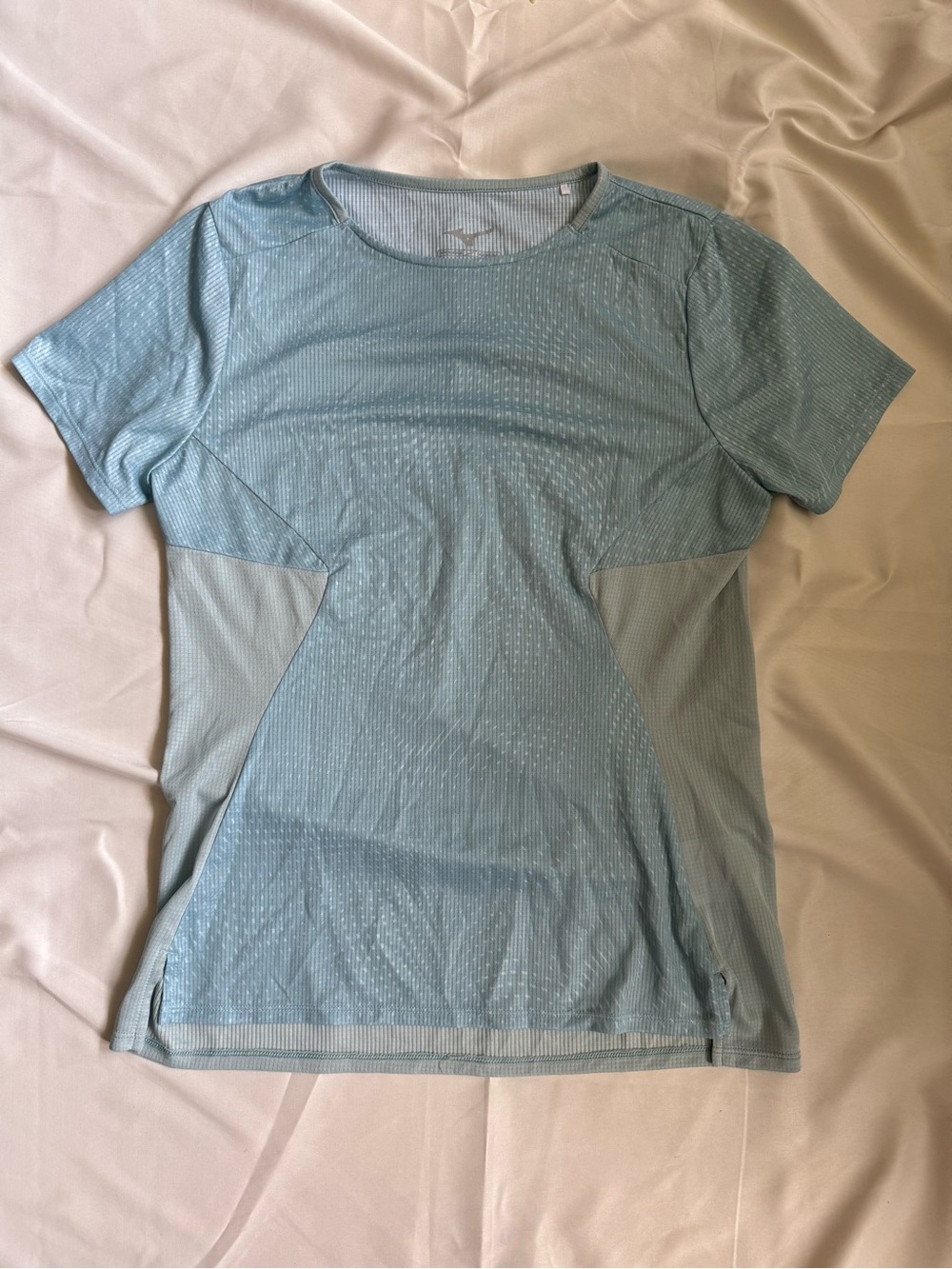 NWOT Mizuno Womens Workout Tee-shirt Light Blue Size M Golf Tennis Running